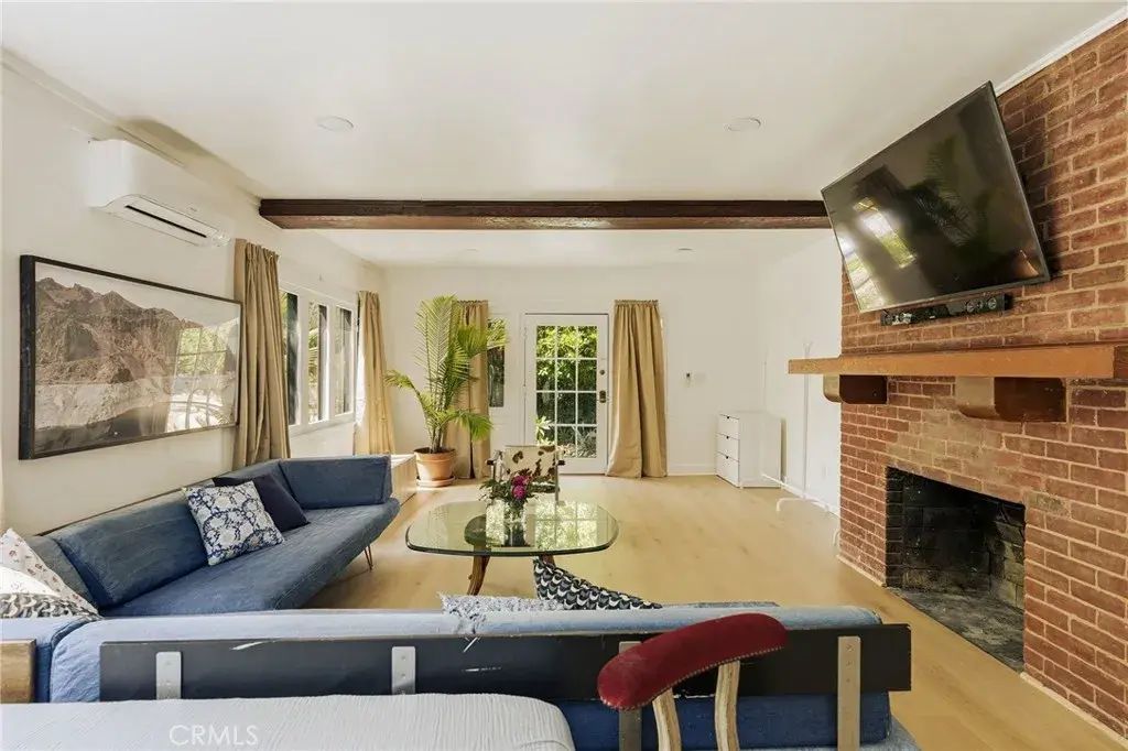 5924 Hayes Avenue, Los Angeles