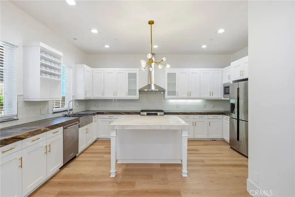 1509 Orange A, Costa Mesa