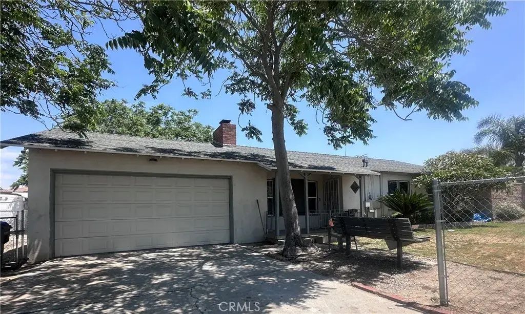 18232 Miller, Fontana