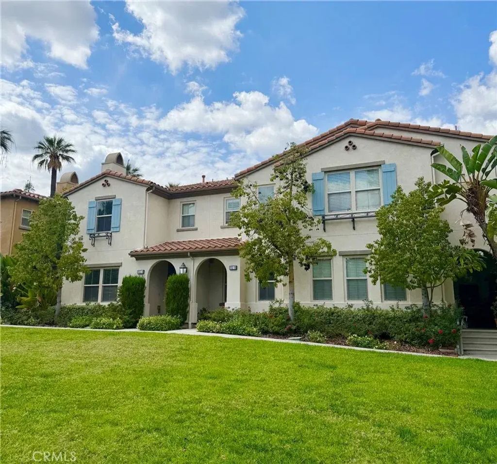 951 N Sunrise Lane B, Azusa