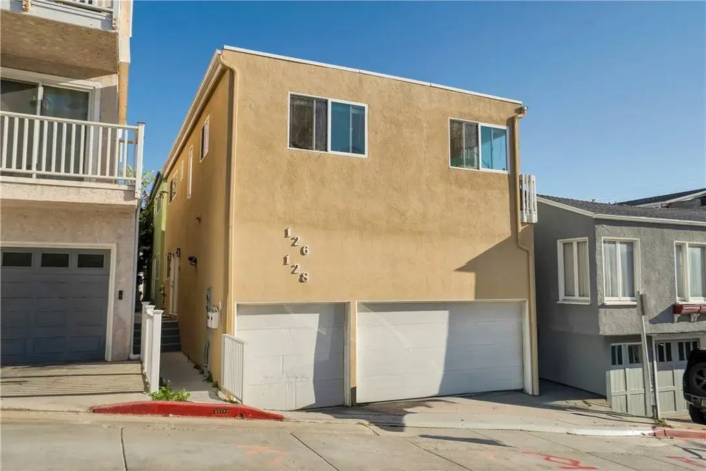 126 43rd, Manhattan Beach