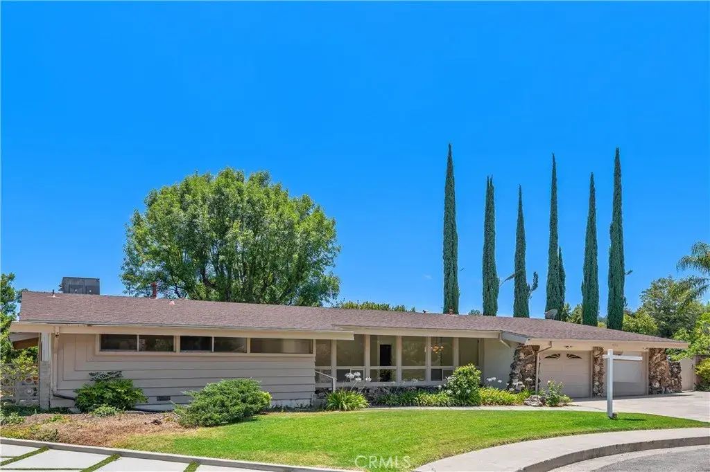 4500 Callada Place, Tarzana