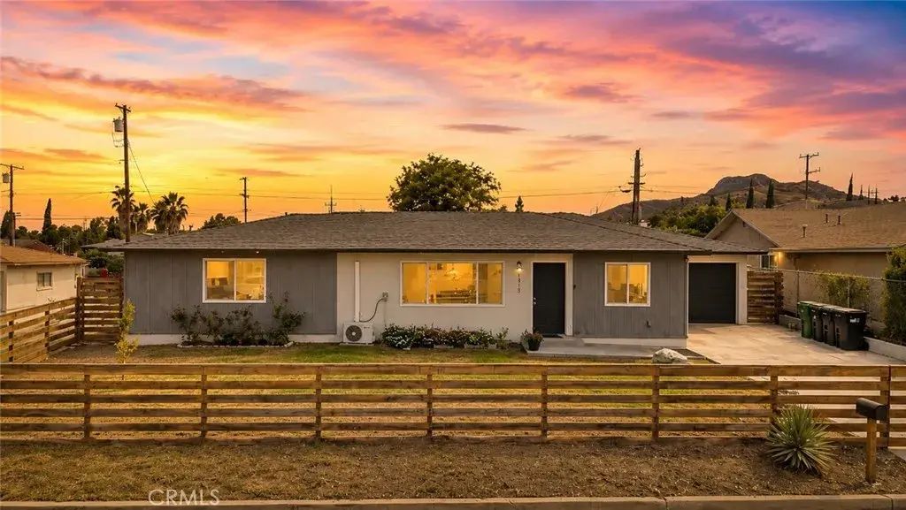 1515 N Almond Way, Banning