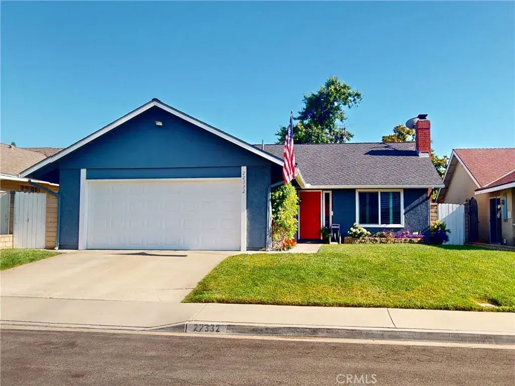 22332 Savona, Laguna Hills