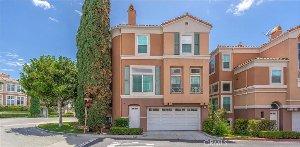 7 Medici Aisle, Irvine