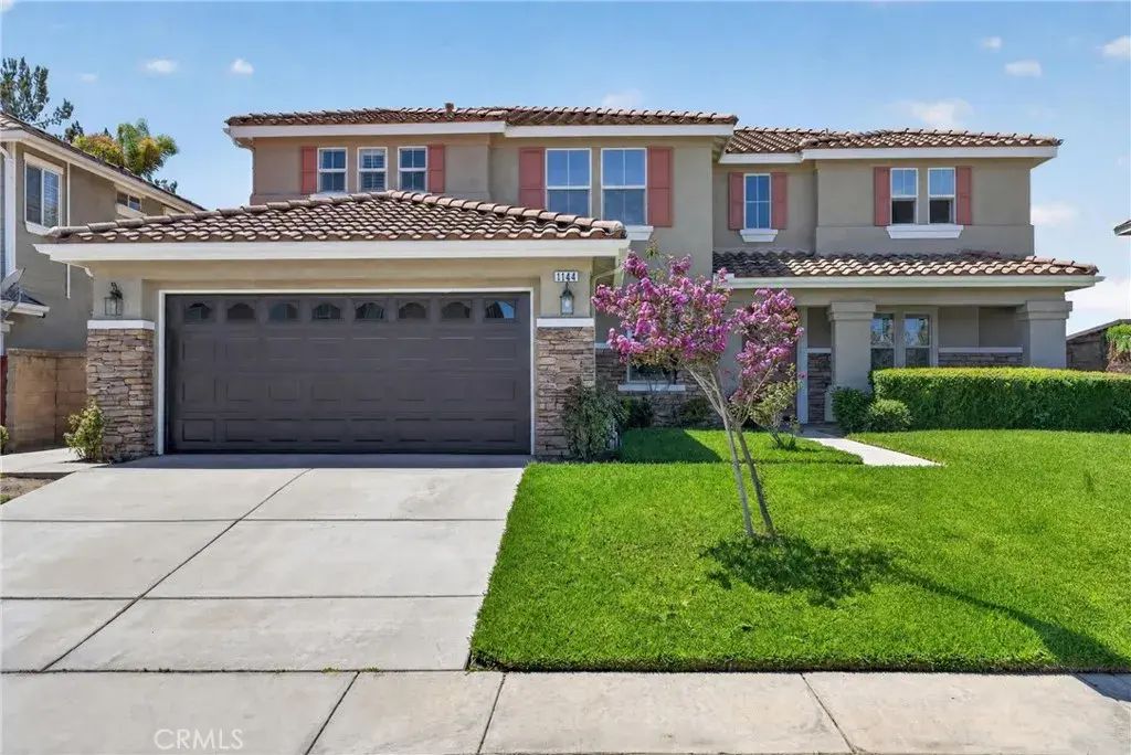 1144 Garland Way, Corona