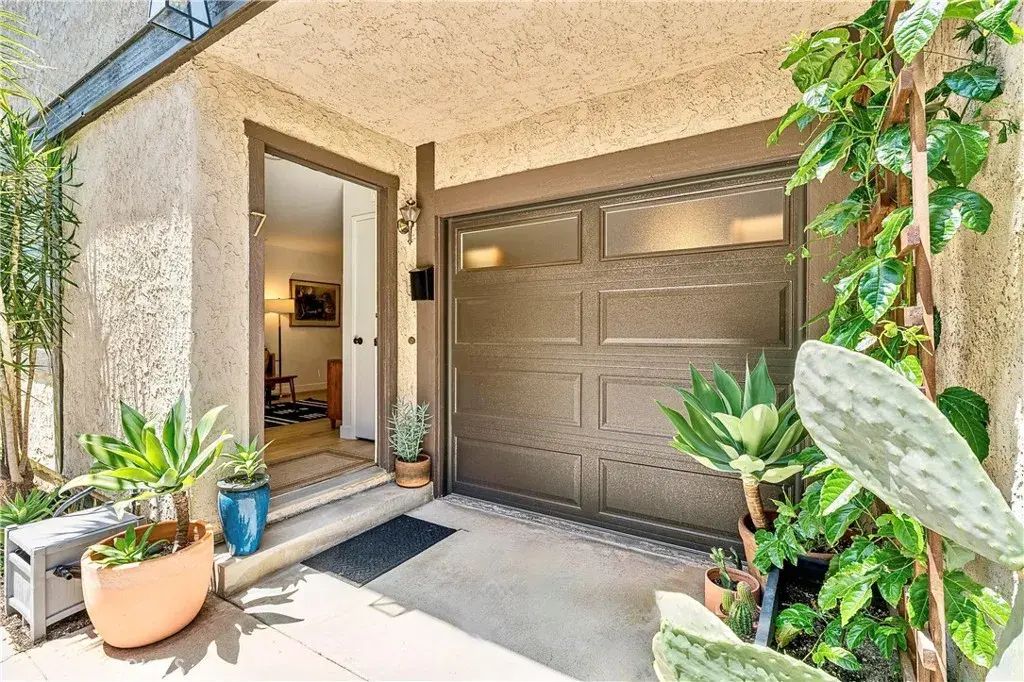 63 N Roosevelt 7, Pasadena