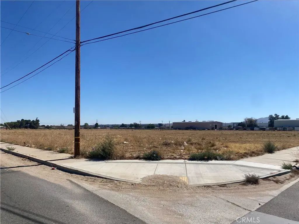 Bartlett, Adelanto