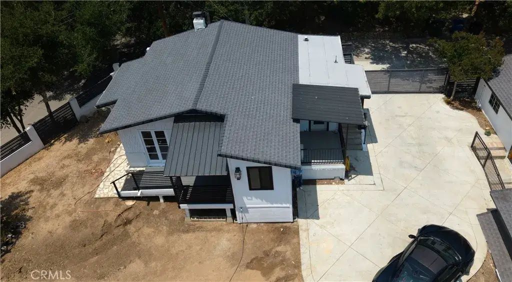21435 Golondrina Street, Woodland Hills