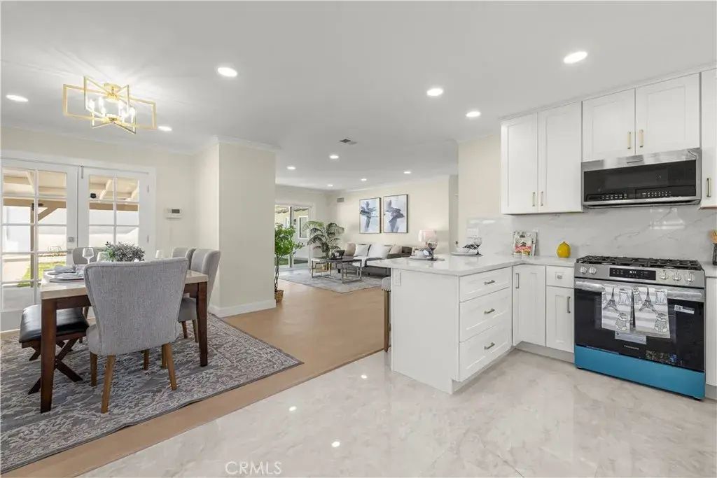 16931 Rinaldi, Granada Hills