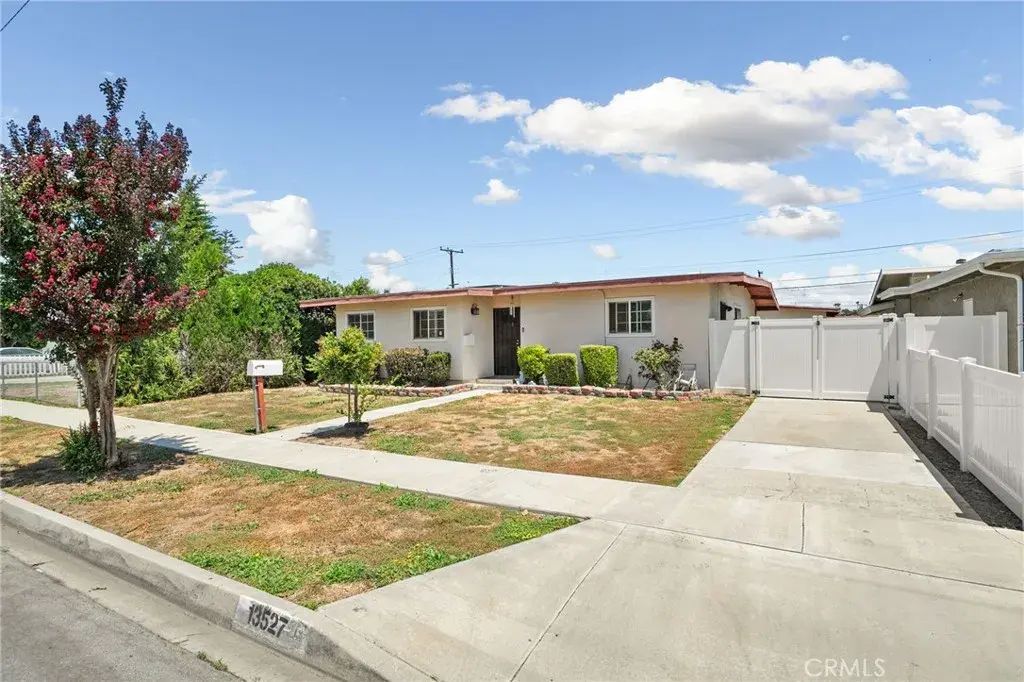 13527 Close St, Whittier