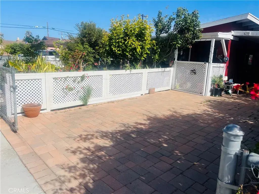 4210 W 162nd St., Lawndale