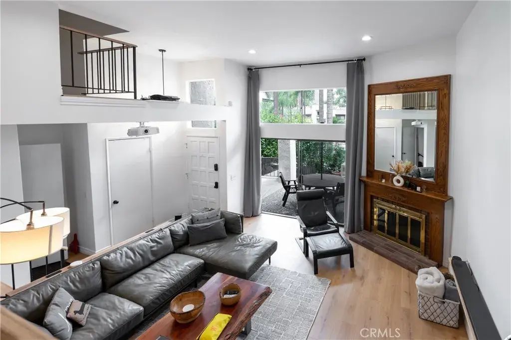 21500 Califa 120, Woodland Hills