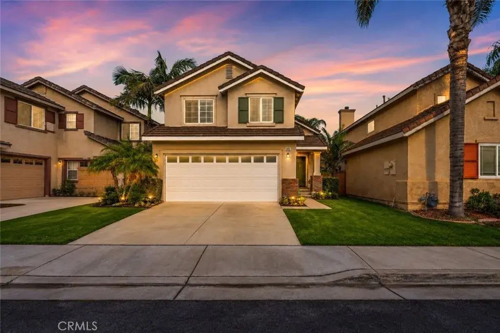 865 Honey Grove Way, Corona