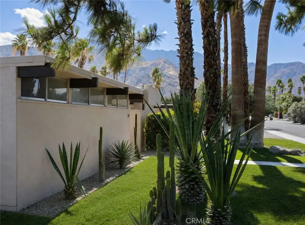 741 E Louise, Palm Springs