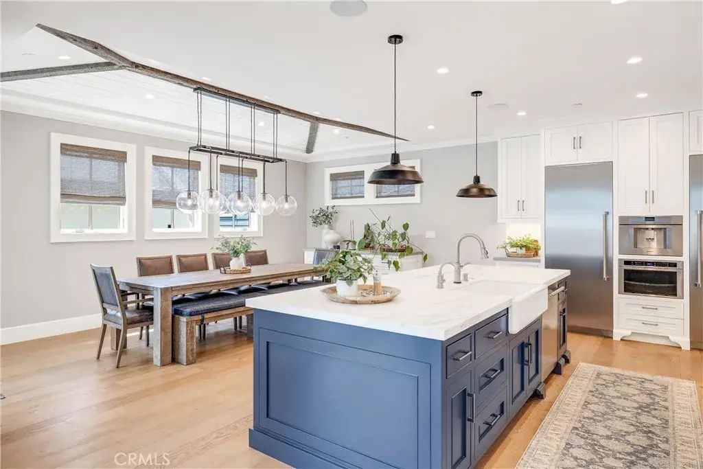 715 2nd, Hermosa Beach