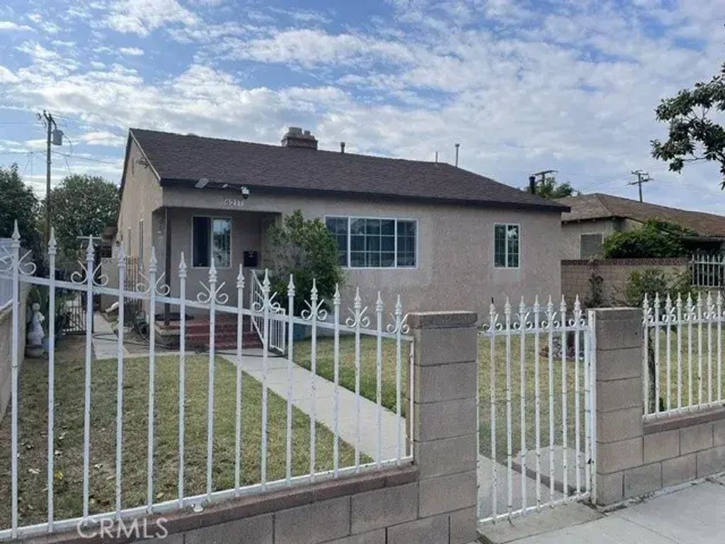 6217 Norwalk, Whittier