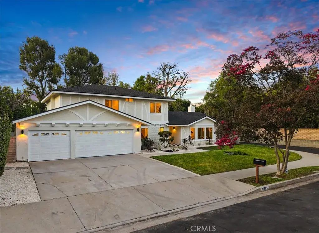 17331 Labrador, Northridge