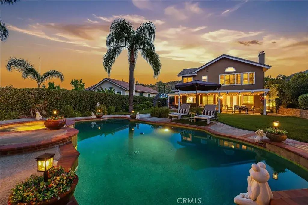 22029 Rodeffer Place, Saugus