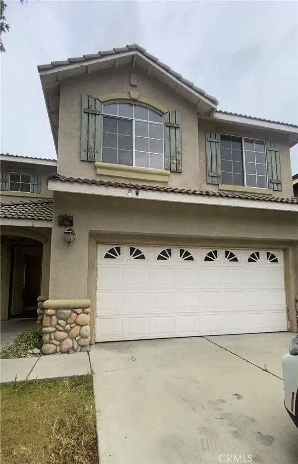 16777 Colonial, Fontana