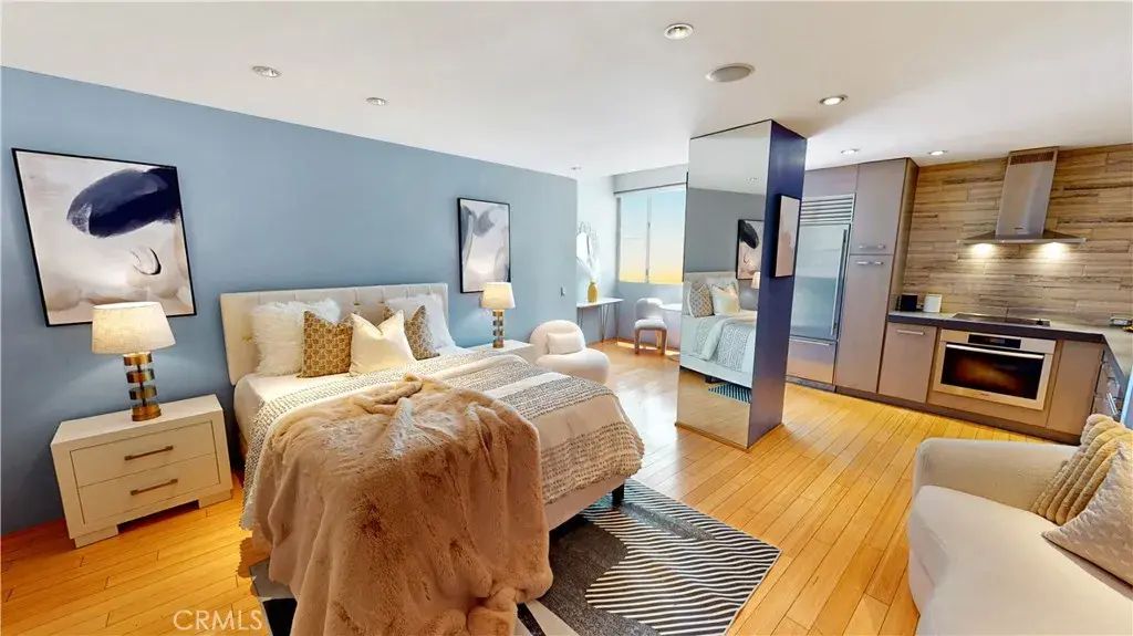 7250 Franklin Avenue 506, Los Angeles