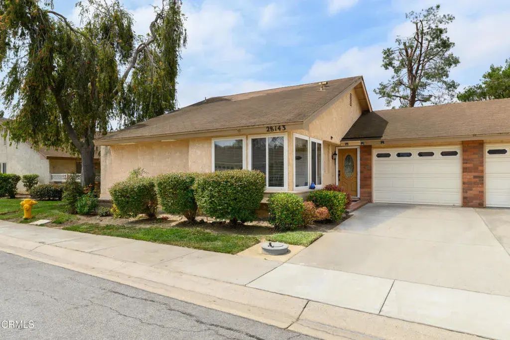28143 Village 28, Camarillo
