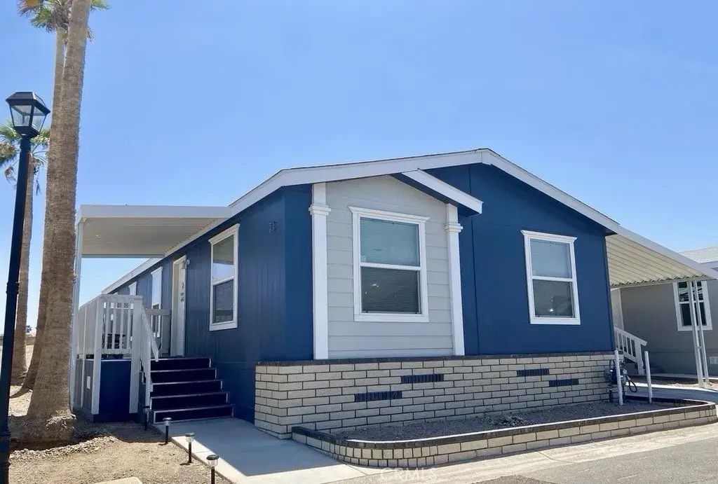 900 Coronado, Needles