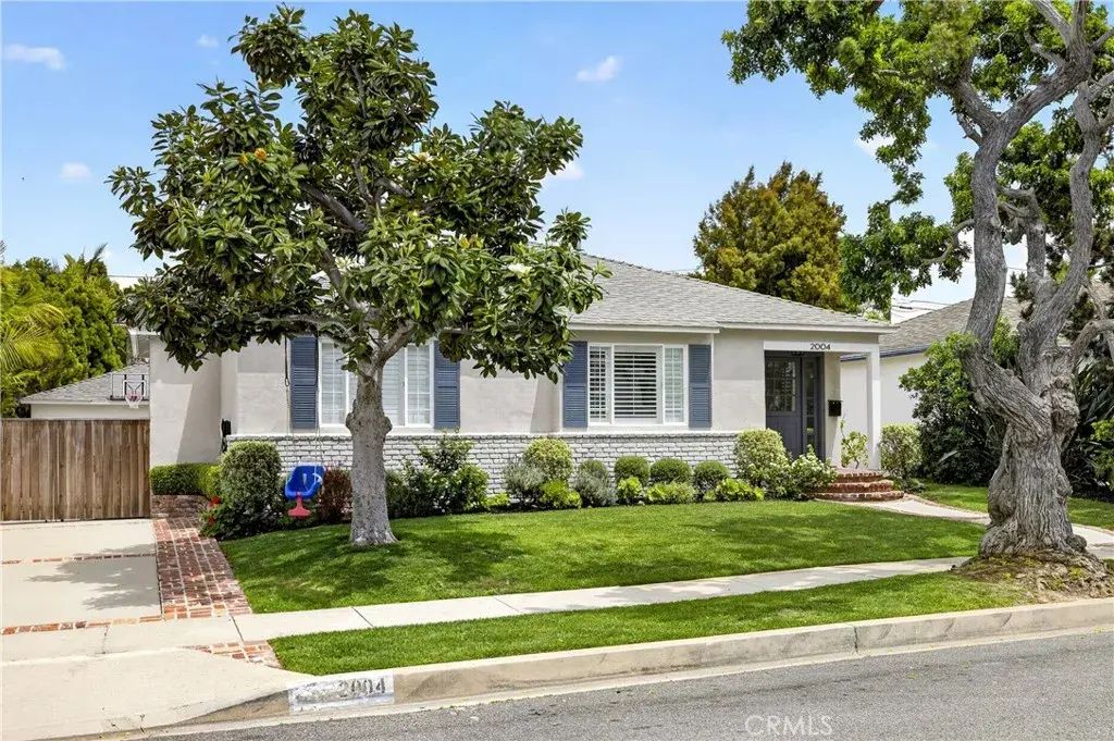 2004 Faymont, Manhattan Beach