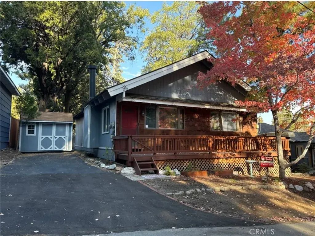 2560 Oak, Running Springs
