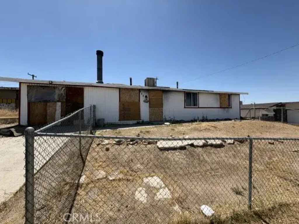 550 Frances, Barstow