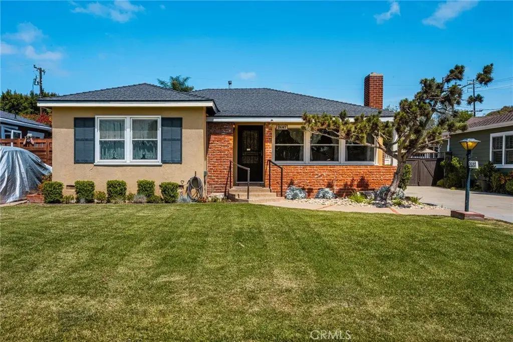 2687 Riverside, Costa Mesa