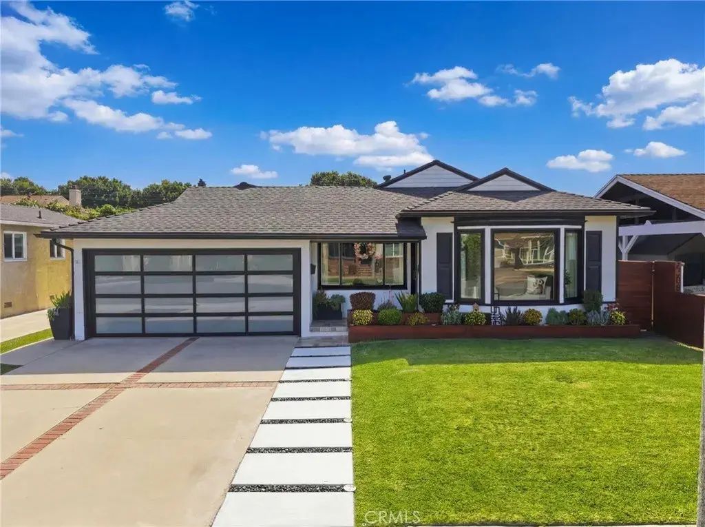 4308 Albury, Lakewood