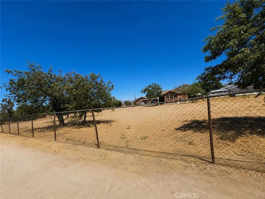 8511 C Avenue, Hesperia