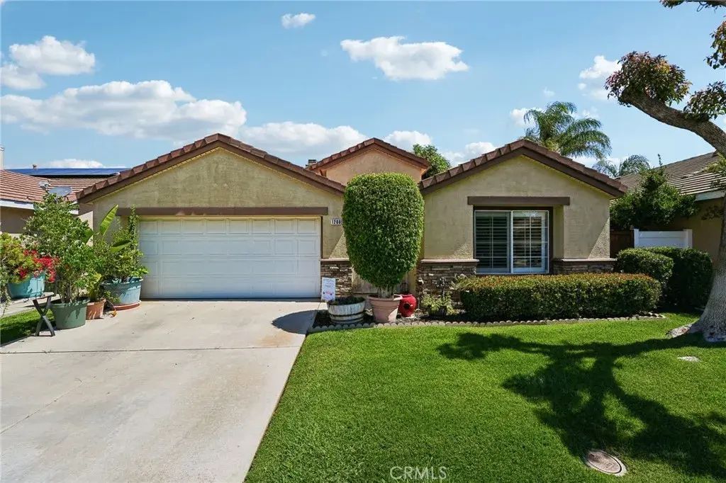 1208 Autumnwood Ln, Perris