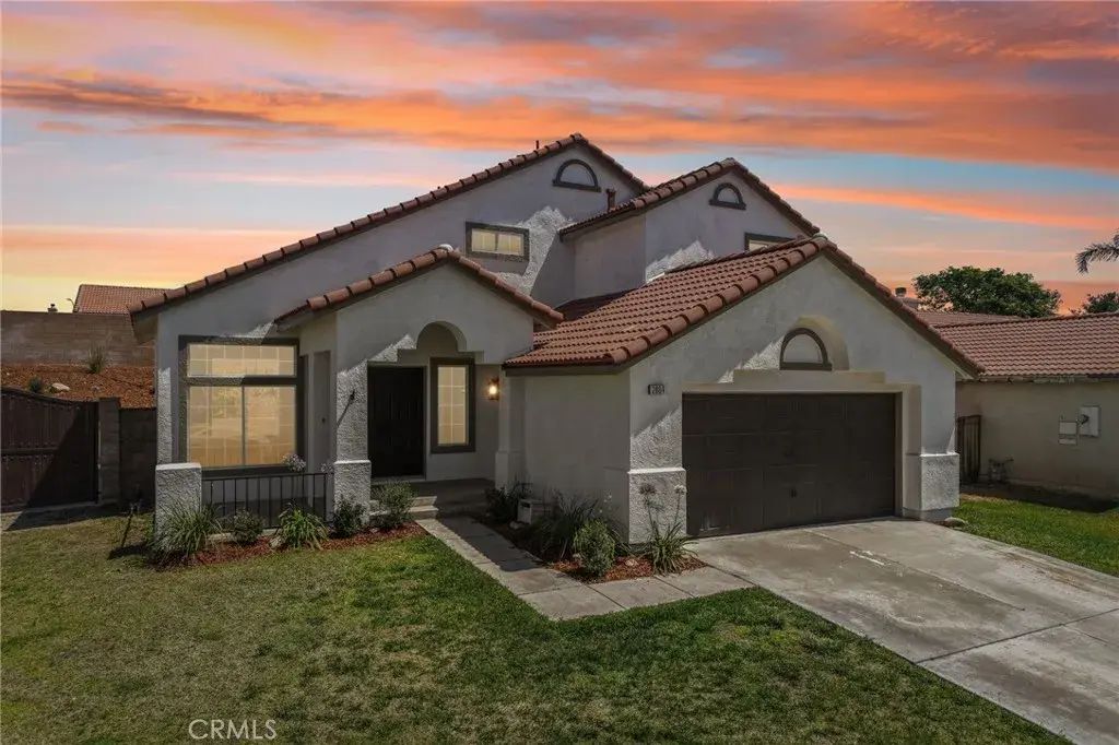 2864 W Buena Vista, Rialto