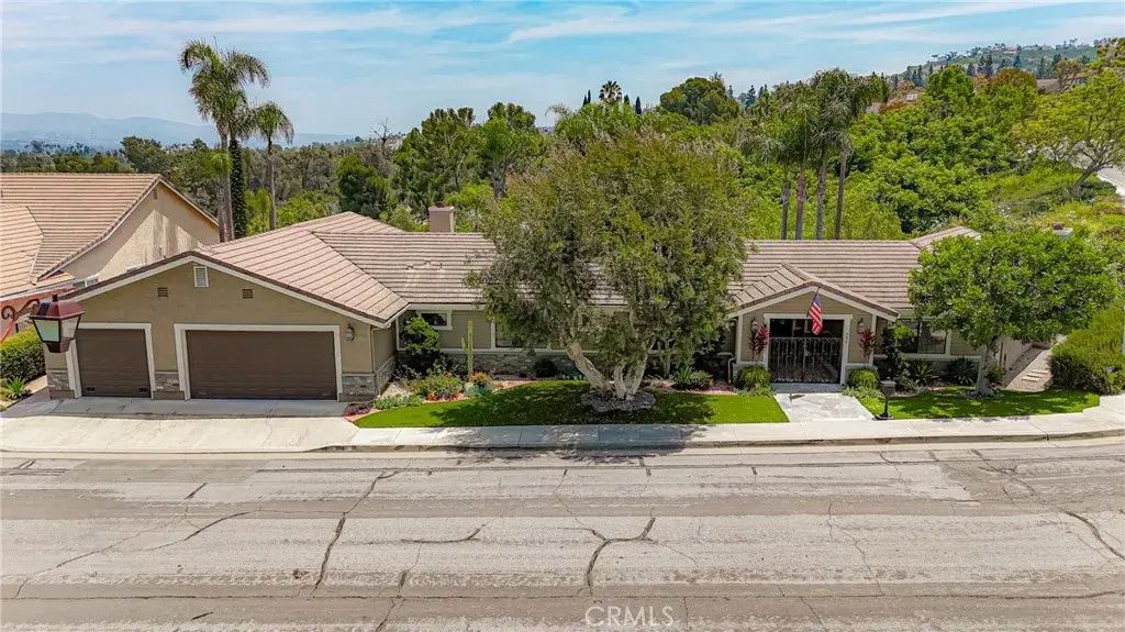 396 S Sleepy Meadow, Anaheim Hills
