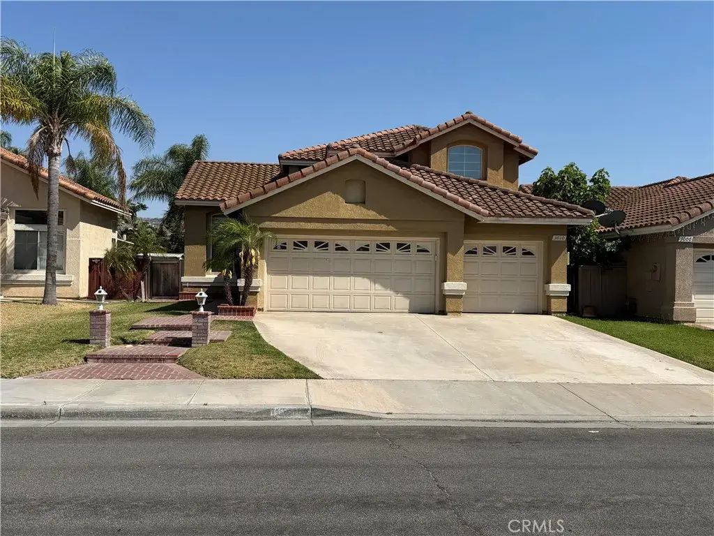 3010 Pembroke, Corona