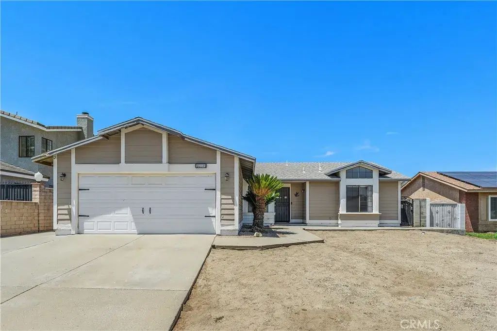 18104 Montgomery, Fontana