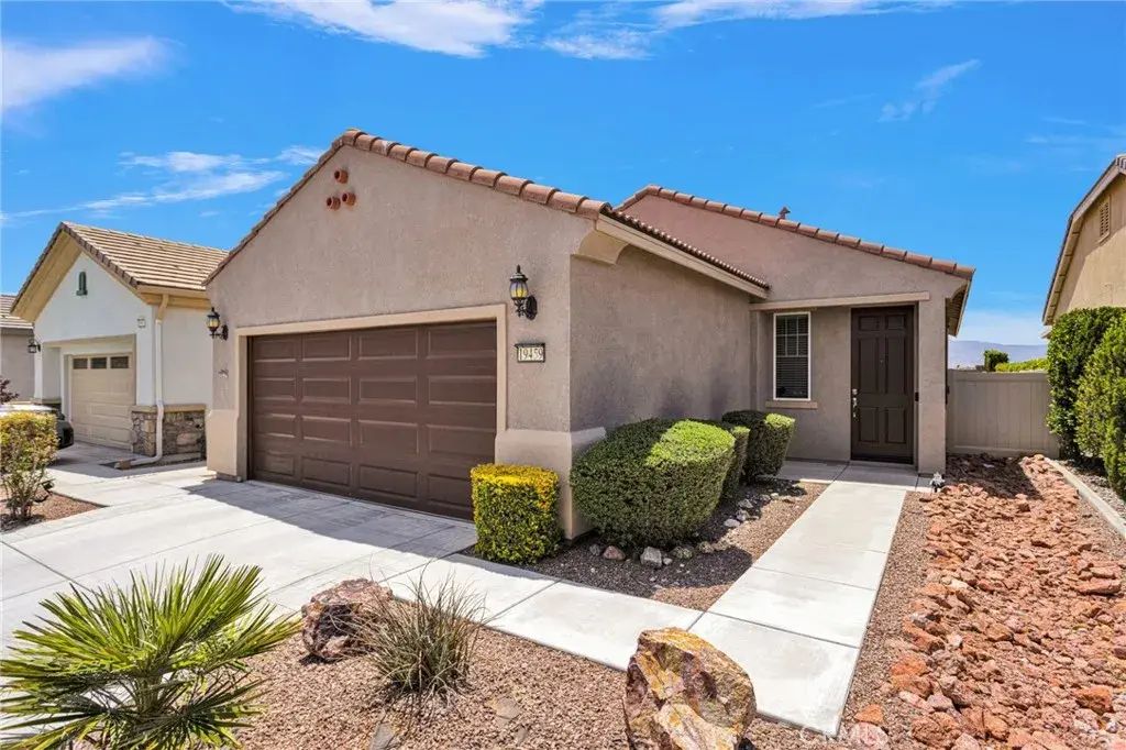 19459 Maple Creek, Apple Valley