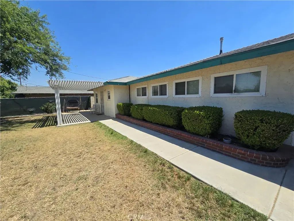 3597 Pedley, Norco