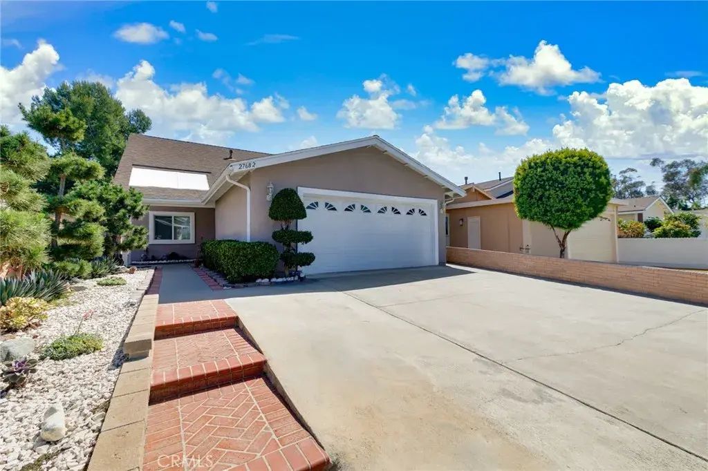 27682 Estepona, Mission Viejo