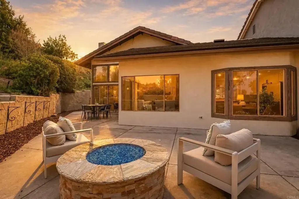 2090 Avenida De Aquacate, Escondido