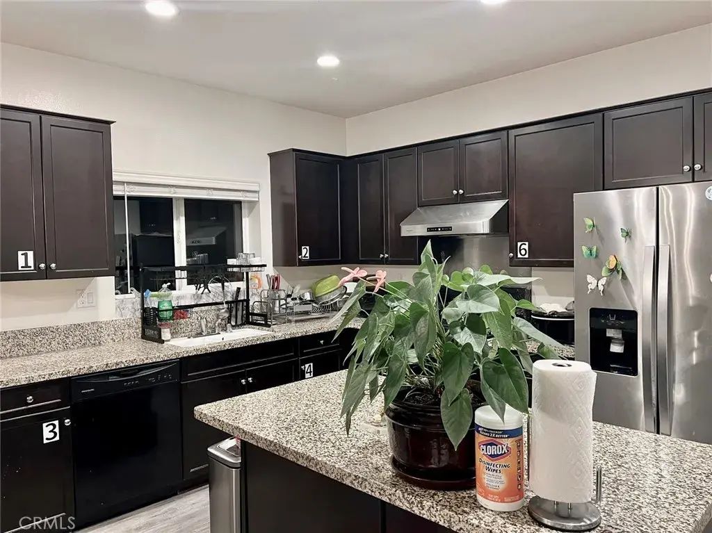 2463 E Derby Lane, Ontario