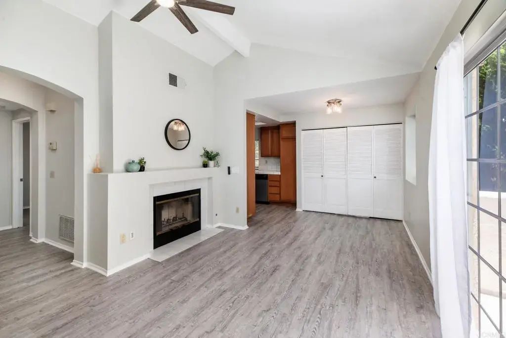 740 Breeze Hill Drive 170, Vista
