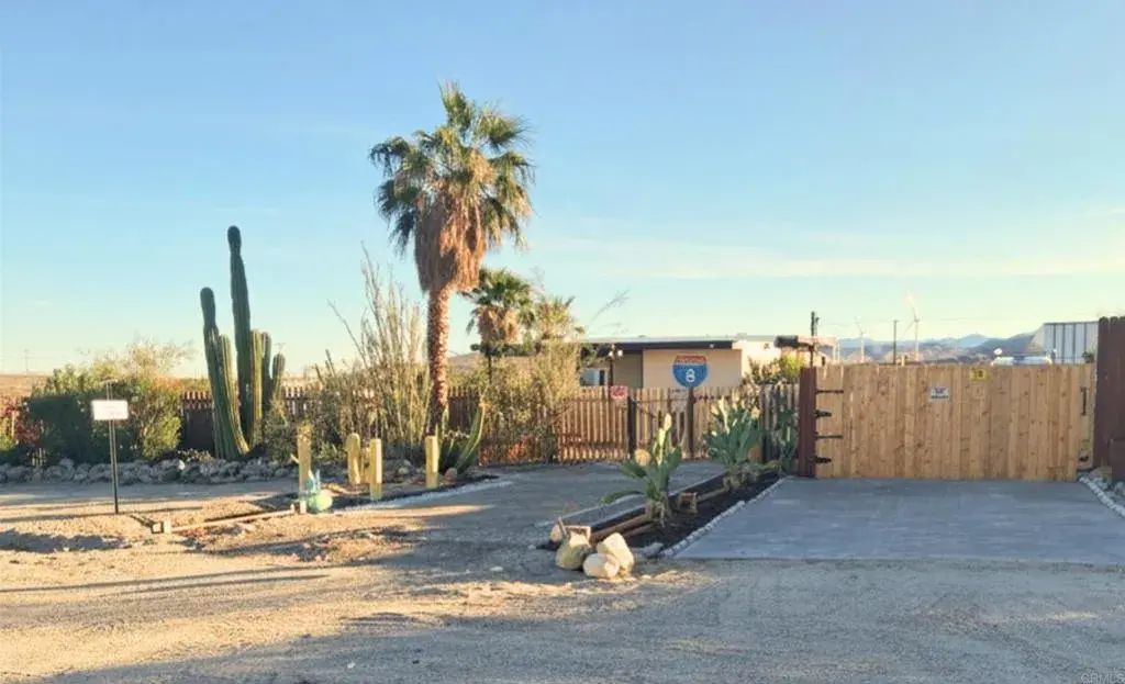 15 Agate Drive, Ocotillo