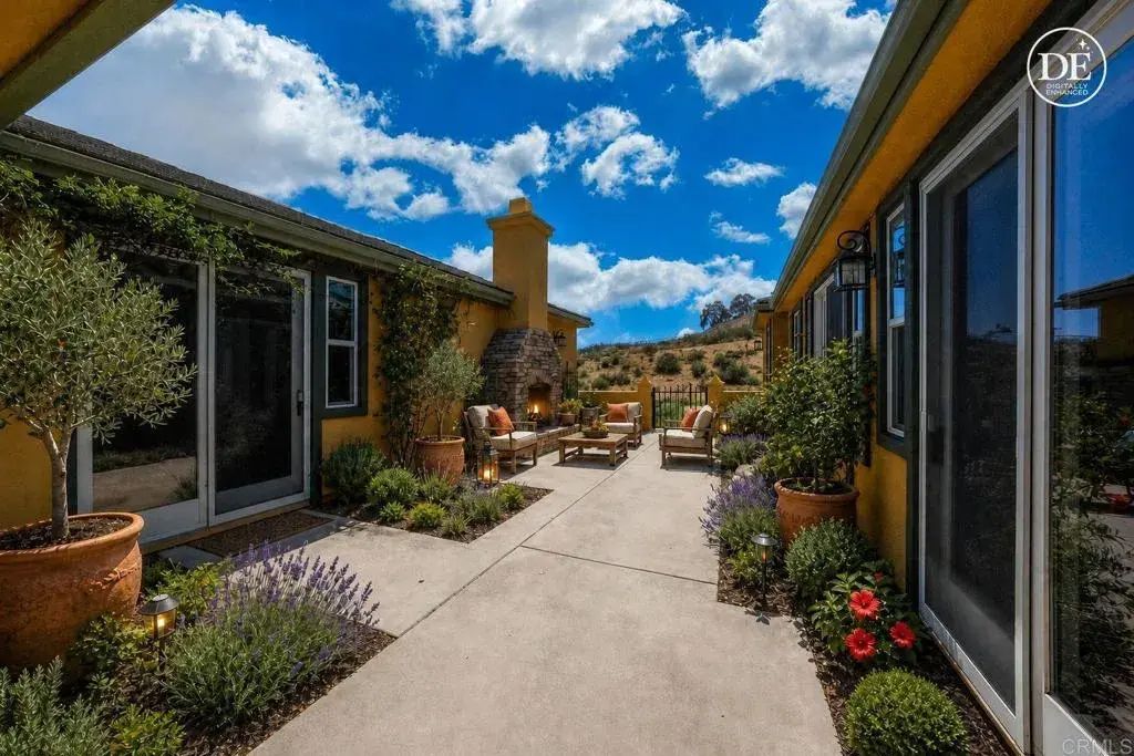 22963 Stokes Road, Ramona