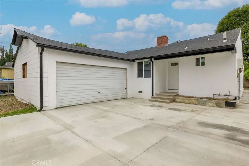 18919 Hart Street, Reseda
