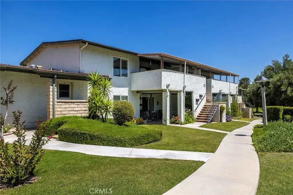 19716 Avenue Of The Oaks, Newhall