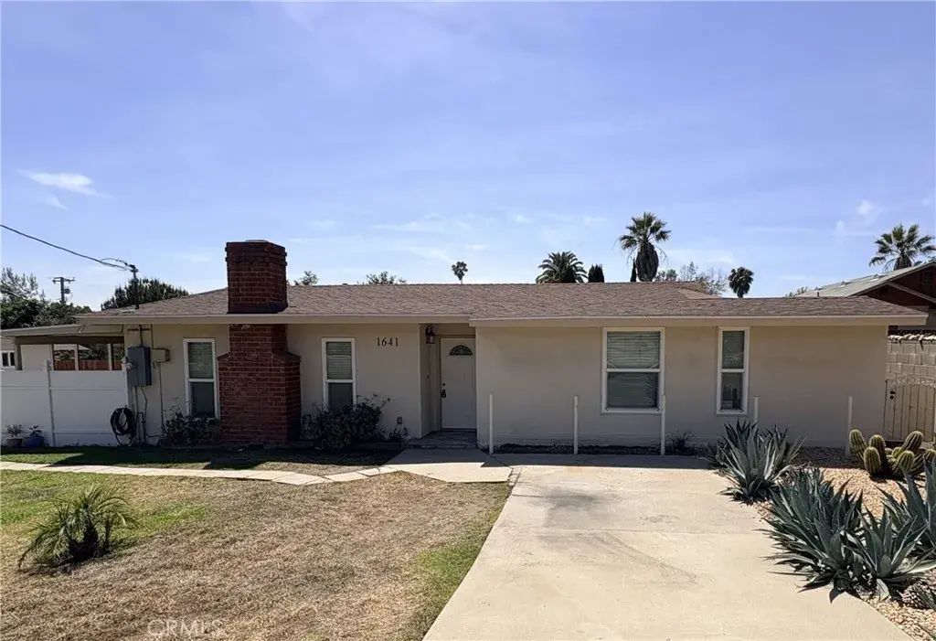 1641 N Towne Avenue, Claremont