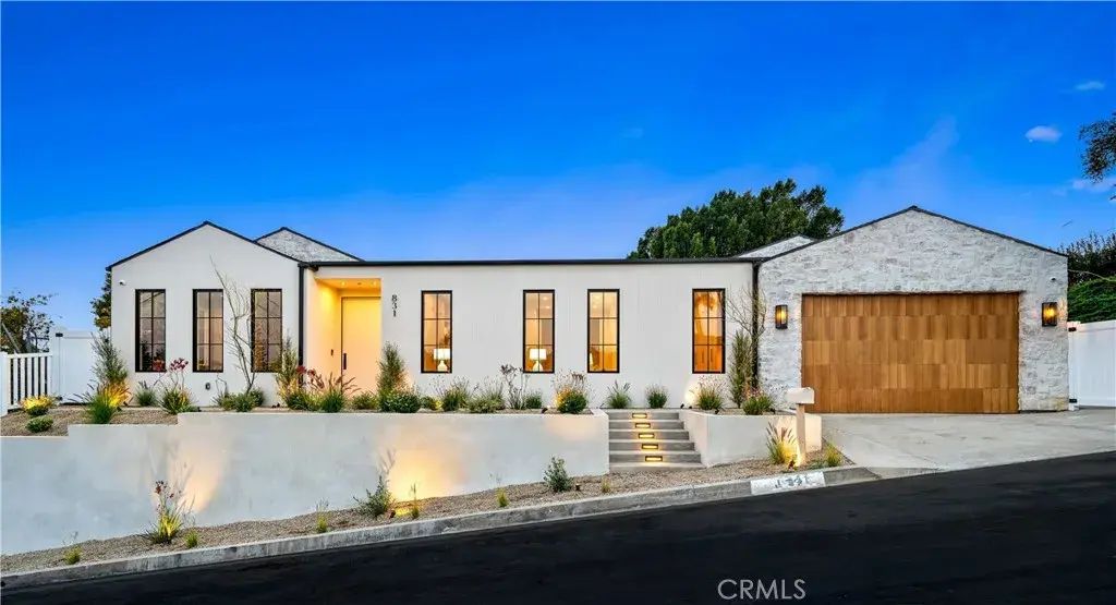 831 Teakwood Road, Los Angeles